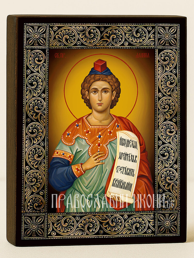 Икона на Свети пророк Даниил с флорална дървесна рамка